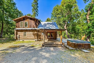 348 S Suzy Q Rd, Salyer, CA 95563