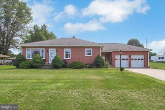 425 York St, Manchester, PA 17345