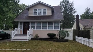 457 Lake Barnegat Dr, Forked River, NJ 08731
