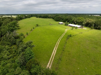 5652 Anderson County Road 2202, Palestine, TX 75803