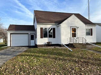 210 N 1st Ave E, Truman, MN 56088