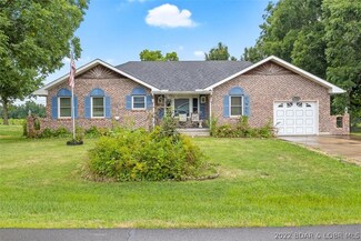 504 E 3rd St, Stover, MO 65078
