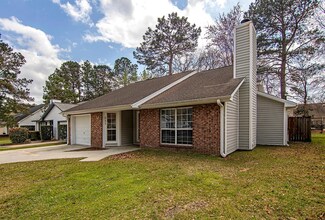 211 Birmingham Dr, Summerville, SC 29483