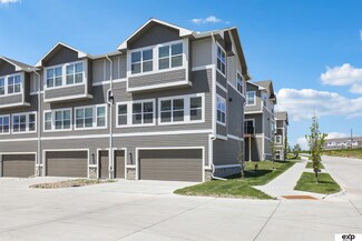 20872 S Ct, Elkhorn, NE 68022
