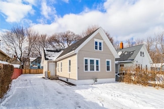 83 Hollister St, Rochester, NY 14605