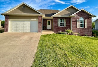 2504 Oakfield Dr, Columbia, MO 65202