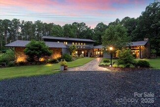 307 E Allenton St, Mount Gilead, NC 27306