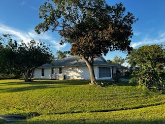 2661 SE Osage Ave, Port Saint Lucie, FL 34952