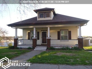1027 Exchange St, Keokuk, IA 52632