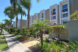 3966 Aladdin Dr, Huntington Beach, CA 92649