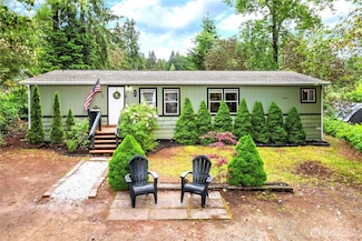 70 NE Pegleg Ct, Belfair, WA 98528