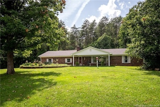 1155 Fawnlea Dr NE, Corydon, IN 47112