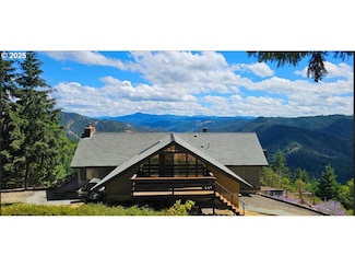 7524 N Myrtle Rd, Myrtle Creek, OR 97457