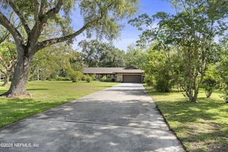 569 Water Oak Ln, Fleming Island, FL 32003