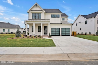 8268 Winding Creek Cir, Wilmington, NC 28411