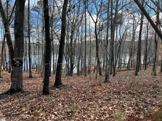 101 Sailview Ct, Six Mile, SC 29682