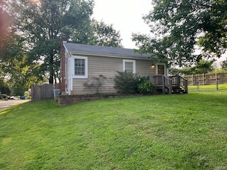 10126 Baptist Church Rd, Saint Louis, MO 63123