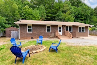 326 New Salem Rd, Swannanoa, NC 28778