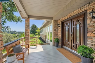 70 Lost Valley Dr, Orinda, CA 94563