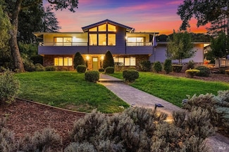 6850 Oakmont Dr, Santa Rosa, CA 95409