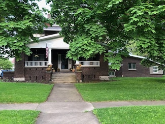 503 N Center St, Colfax, IL 61728