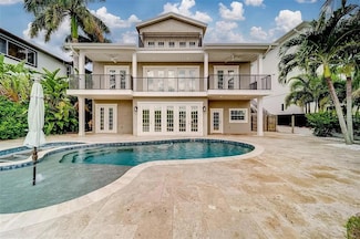 803 Harbor Dr, Belleair Beach, FL 33786