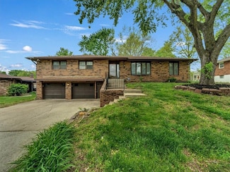 7804 N Lydia Ave, Kansas City, MO 64118