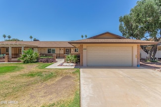 10236 N 105th Dr Unit 8, Sun City, AZ 85351