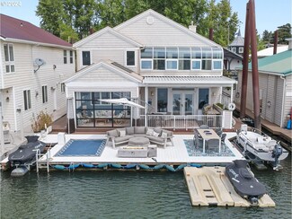2630 N Hayden Island Dr Unit 5, Portland, OR 97217