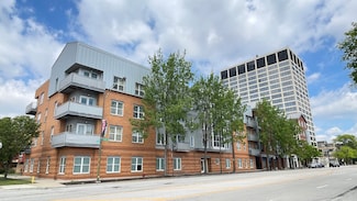 3522 S State St Unit 301, Chicago, IL 60609