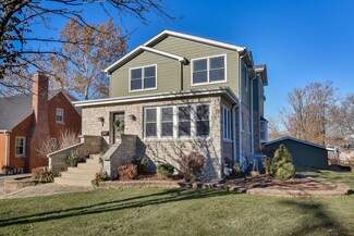 507 E Evergreen St, Wheaton, IL 60187