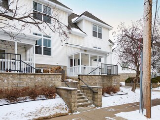 412 Duke St Unit 412, Saint Paul, MN 55102