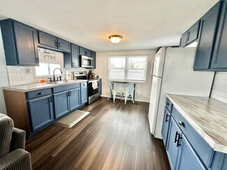 1412 Front St, Brandon, FL 33511
