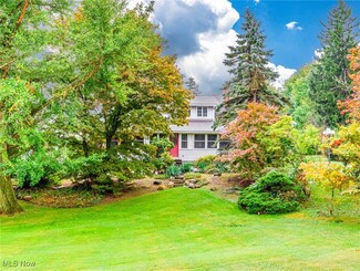 9475 Mayfield Rd, Chesterland, OH 44026