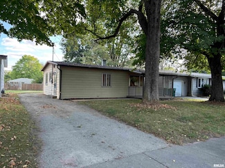 119 W Barsi Blvd, Macomb, IL 61455