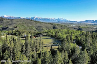3625 Highland Trail, Wilson, WY 83001