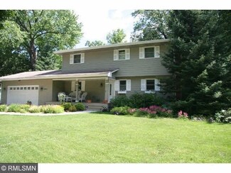 1900 1900 Stowe Ave, Arden Hills, MN 55112