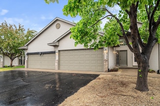 8366 Parkview Ave NE, Elk River, MN 55330