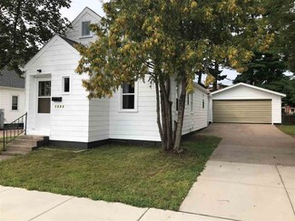 1302 W Thomas St, Wausau, WI 54401
