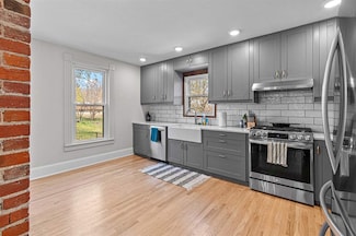 133 N 5th St, West Branch, IA 52358