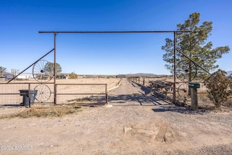 1095 Mustang Rd, Vado, NM 88072