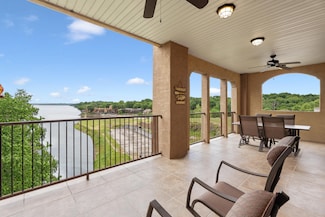 25 Grand Lake Dr Unit 3B, Monkey Island, OK 74331