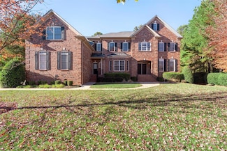 4005 Woodview Ln, Matthews, NC 28104