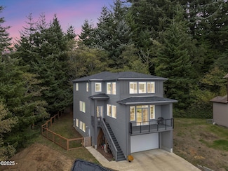 805 SE Crescent Place, Newport, OR 97365