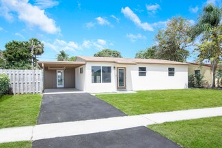 9241 Bloomfield Dr, Palm Beach Gardens, FL 33410