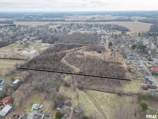 705 E Everett St, Marion, IL 62959