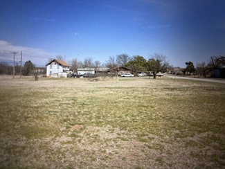 402 Fort Worth St, Wichita Falls, TX 76301