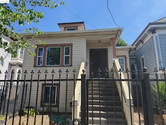 1626 12th St, Oakland, CA 94607