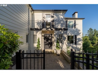 6442 SW Parkhill Dr, Portland, OR 97239