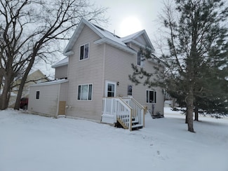 211 3rd St SE, Austin, MN 55912